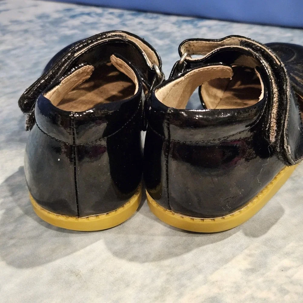 Livie & Luca Toddler Girls Size 12 Black Patent Leather Mary Jane Shoes Petal